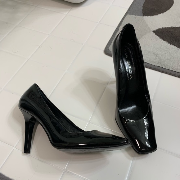 Via Spiga Black Patent Leather Pumps 👠 - Picture 4 of 7